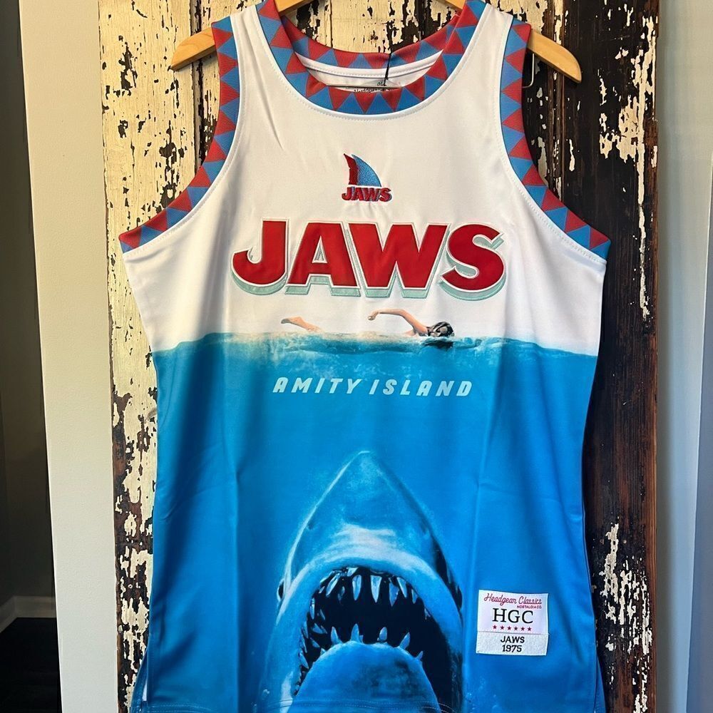 NWT men’s 
JAWS Headgear Classics Basketball Jersey  NEW size L